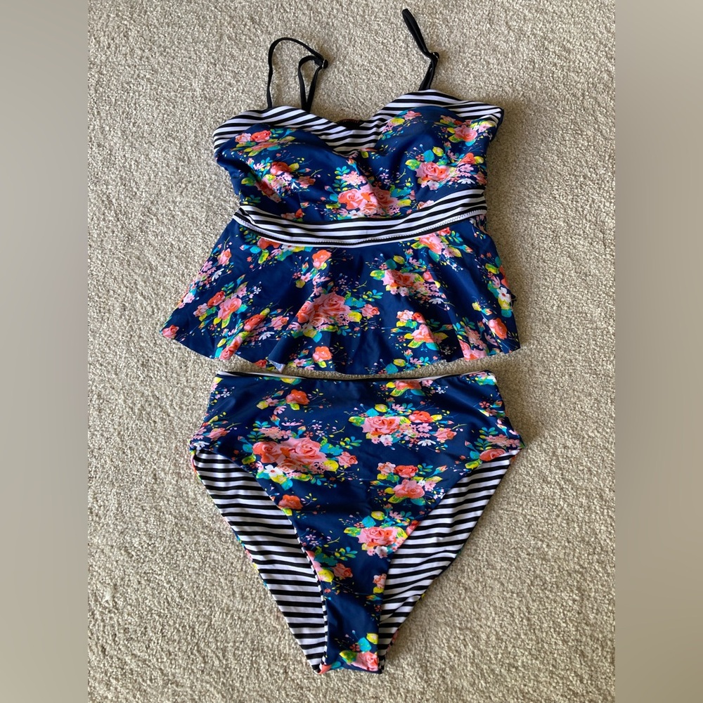 Cupshe Navy Floral Peplum Two-Piece Tankini reversible high waist swimwear XL